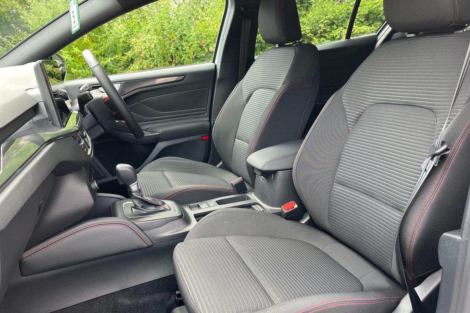 Ford FOCUS Photo 18