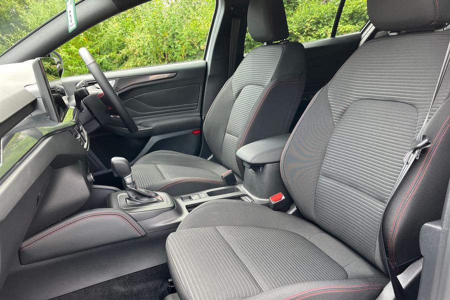 Ford FOCUS Photo autoimg-ba675a17bb82f6443f4957237a9e209d07a7c6cf.jpg