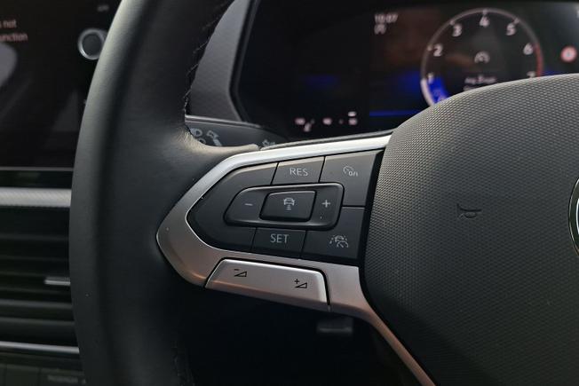 Volkswagen T-Cross Photo 16