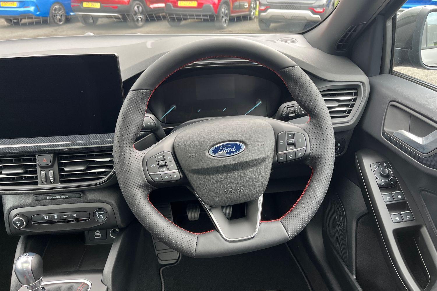 Ford FOCUS Photo 11