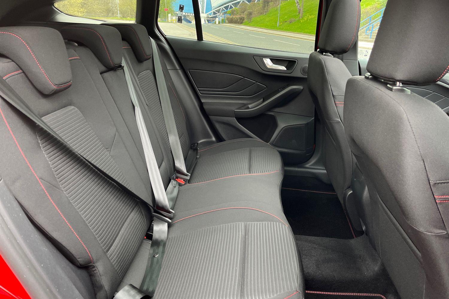 Ford FOCUS Photo 35