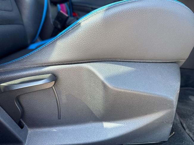 FORD Focus Photo 28