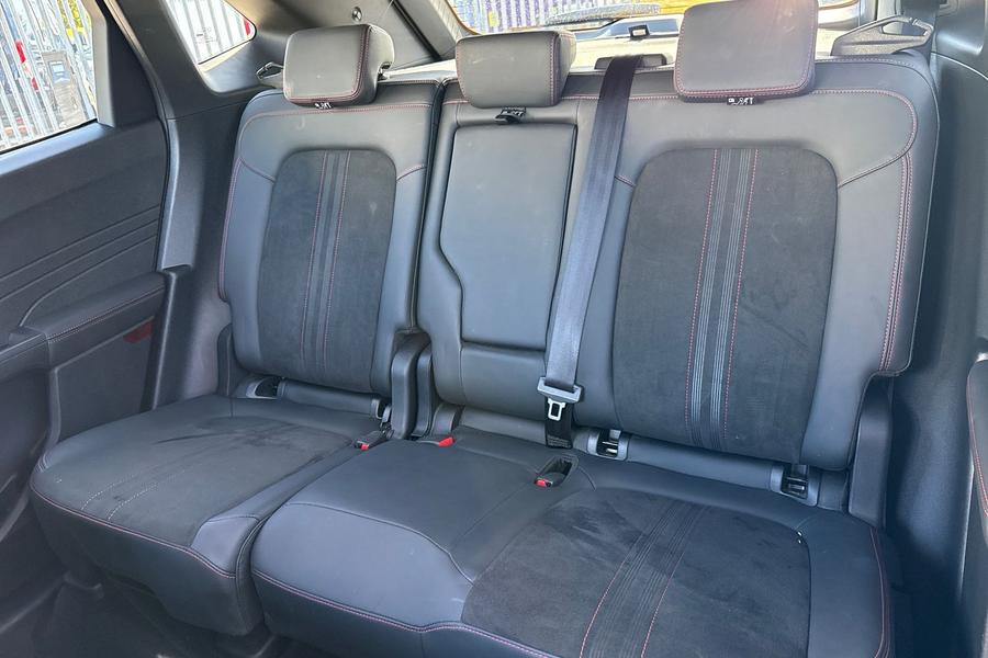 Ford KUGA Photo autoimg-ba6fd989e119d529d89de8cd791c4f2f0401569f.jpg
