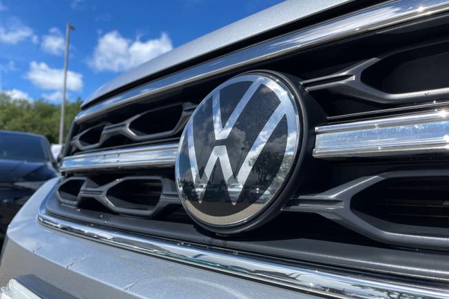VOLKSWAGEN T-Roc Photo 50
