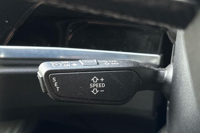 AUDI Q3 Photo 39
