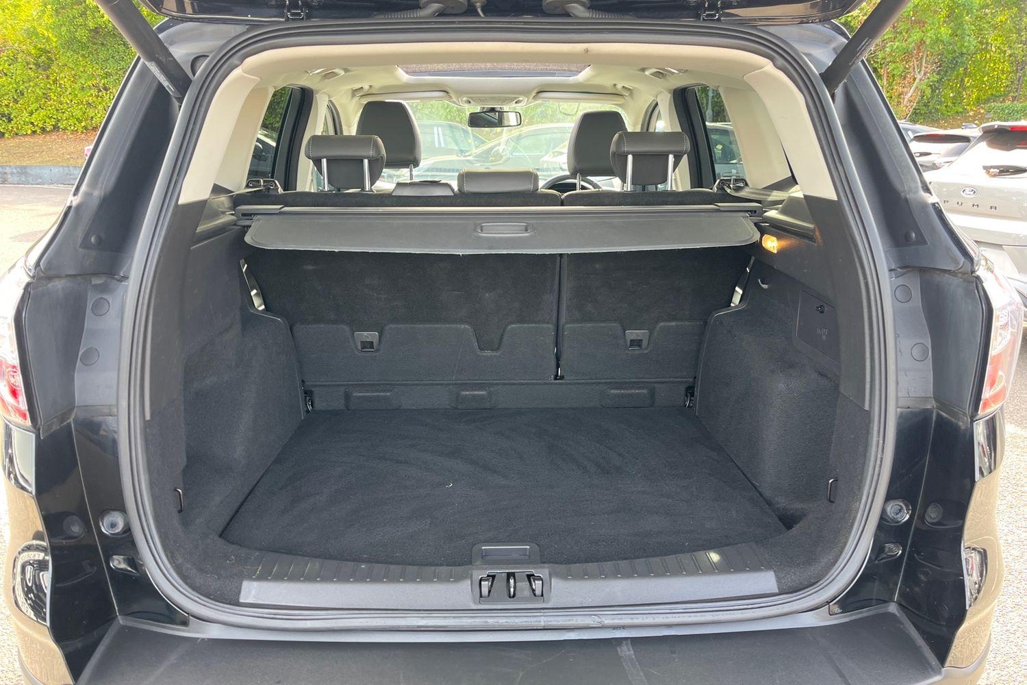 Ford KUGA Photo 20