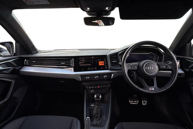 AUDI A1 Photo 10
