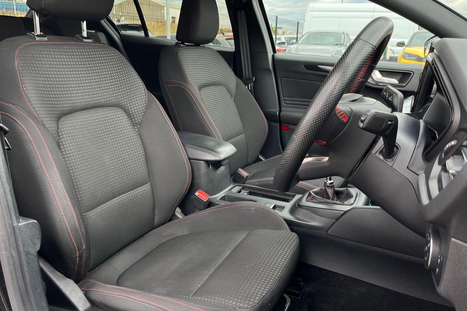 Ford Focus Photo 16