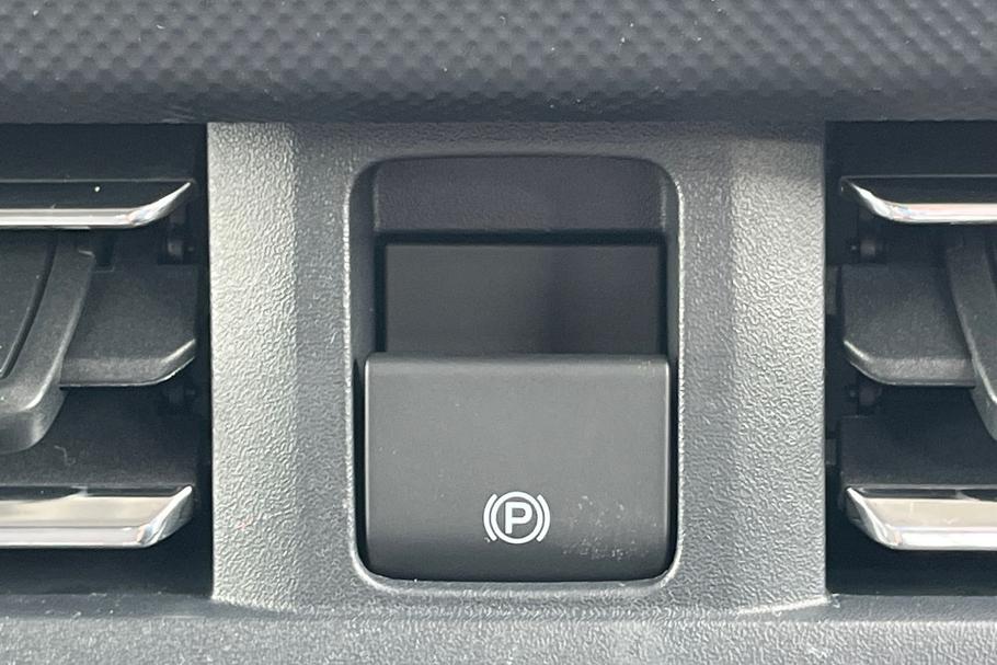 Used Ford TRANSIT CUSTOM KMZ9872 31