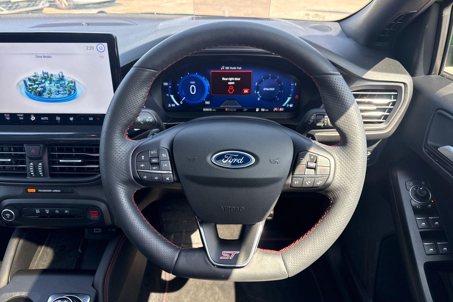 Ford FOCUS Photo 11