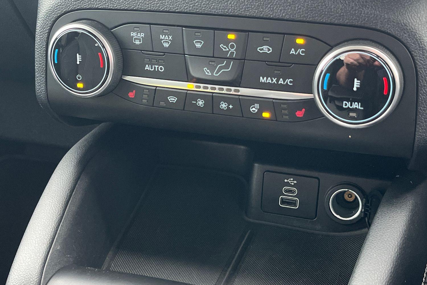 Ford Kuga Photo 33