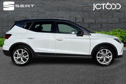 SEAT Arona Photo 4