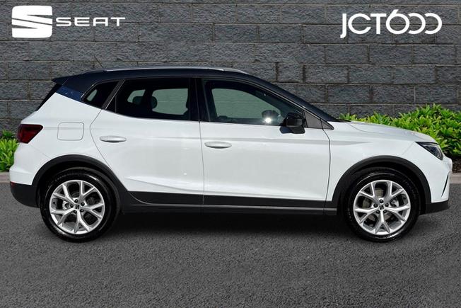 SEAT Arona Photo 4