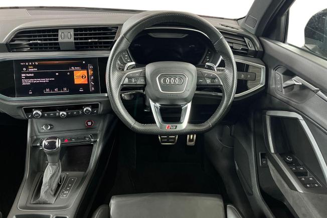 AUDI RS Q3 Photo 11