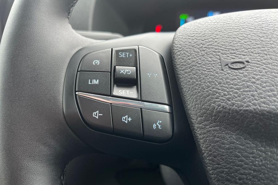 Ford E-TRANSIT Photo autoimg-ba7f5cfc5d2d2d9d46e40f74cedf21f13f025d17.jpg