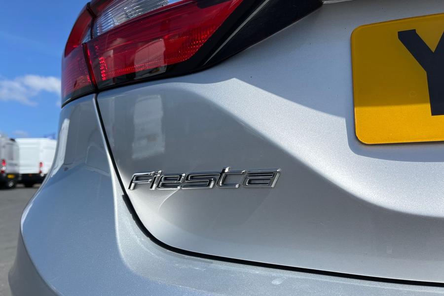 Ford FIESTA Photo autoimg-ba7fe03a5a9df38e5ad702095787254aae237664.jpg