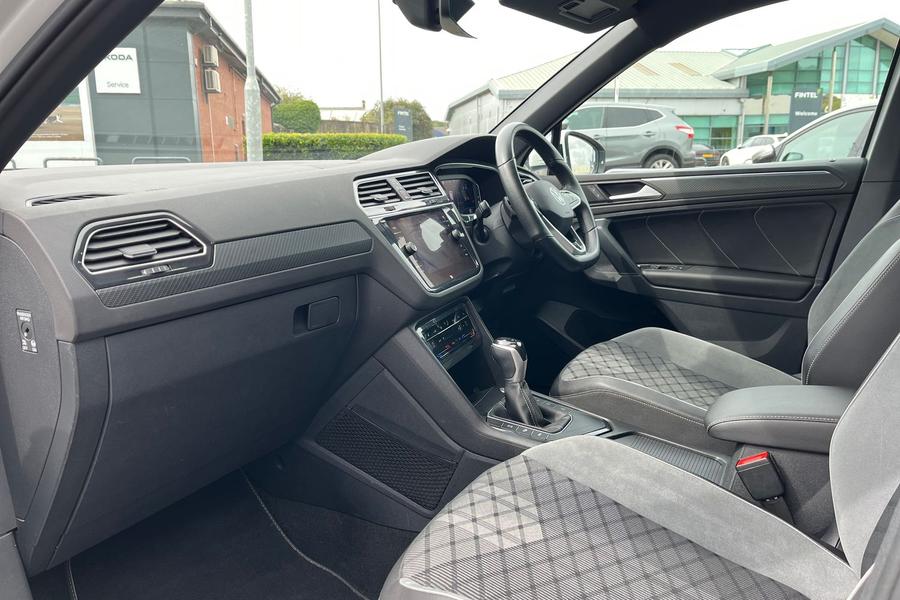 Volkswagen Tiguan Photo autoimg-ba84bd526daffe18fe96601c9f0fd014975c4910.jpg