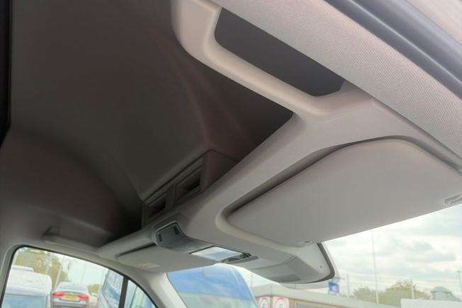 VOLKSWAGEN Crafter Photo 49