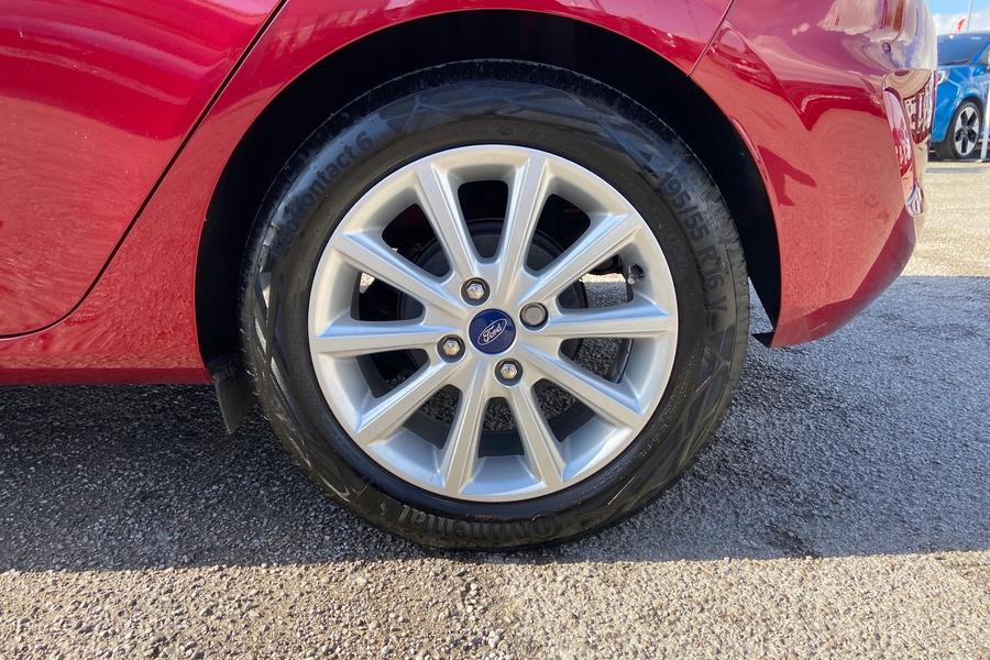 Ford Fiesta Photo autoimg-ba889b9bb7e1b49875bf8ae5041e9b4967f71435.jpg