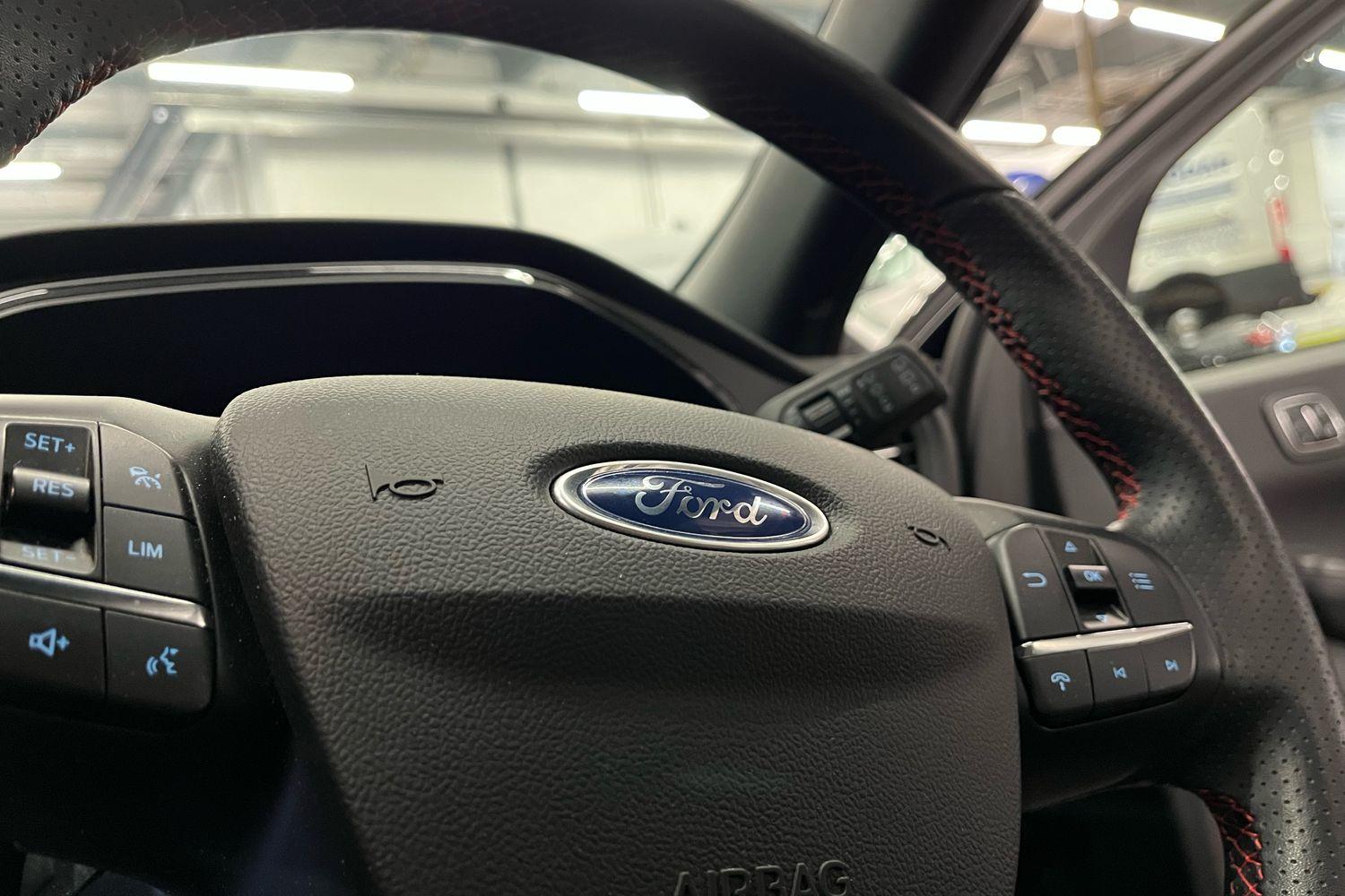 Ford Kuga Photo 39