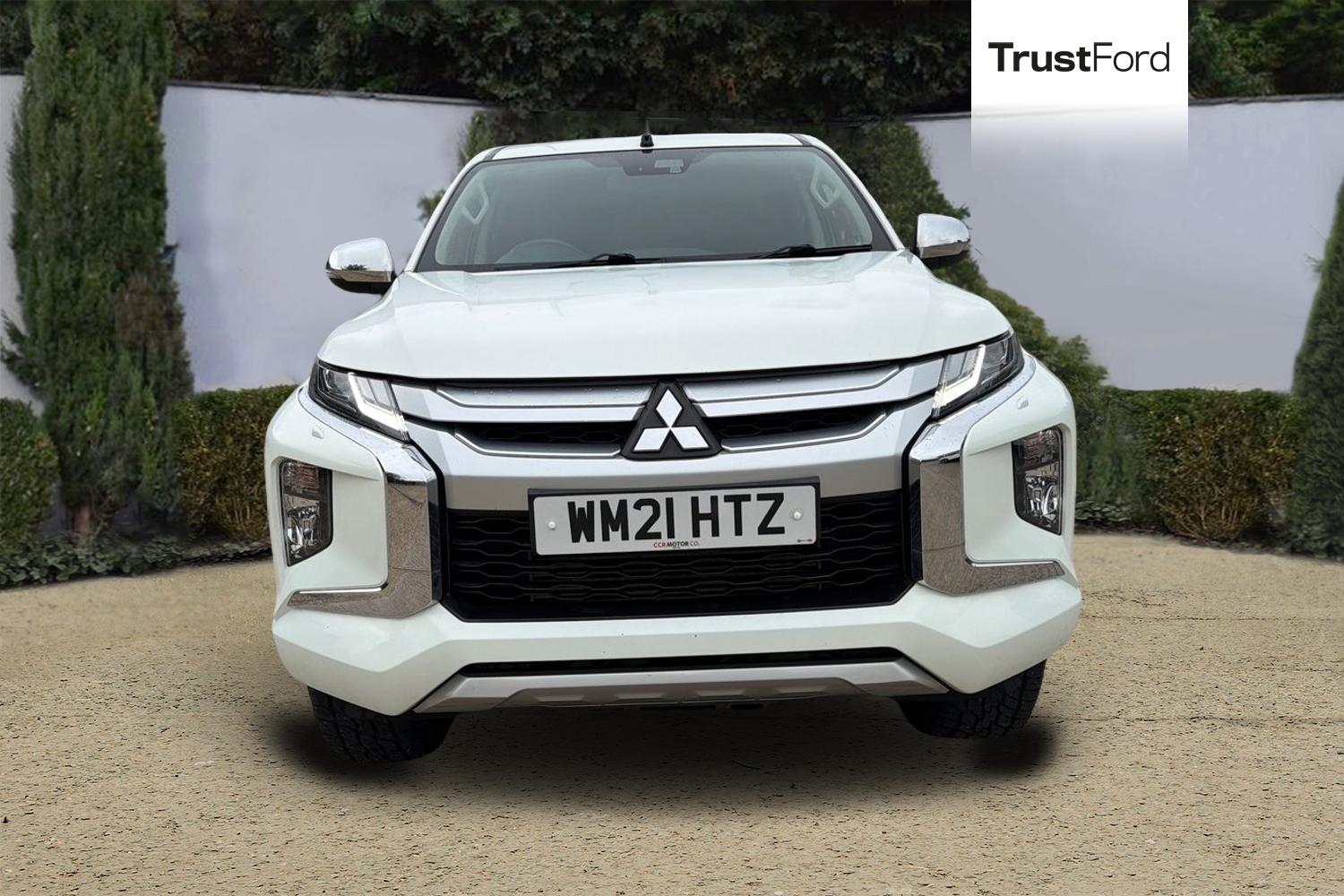 Mitsubishi L200 Photo 11