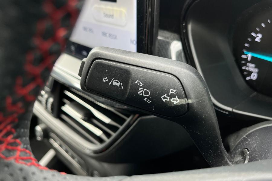 Ford Focus Photo autoimg-ba8dc858ae74109d0305d13ede1122601ad29b70.jpg