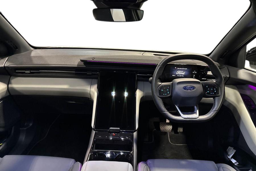 Ford Explorer Photo autoimg-ba8dc9bc0f1a970ecba55a282c0cabbd5a101e73.jpg