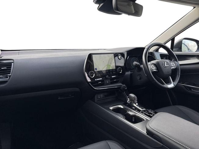 LEXUS Nx Photo 2