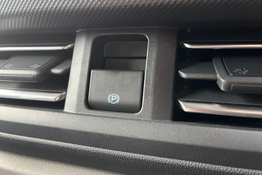 Used Ford Transit Custom YO25URB 16