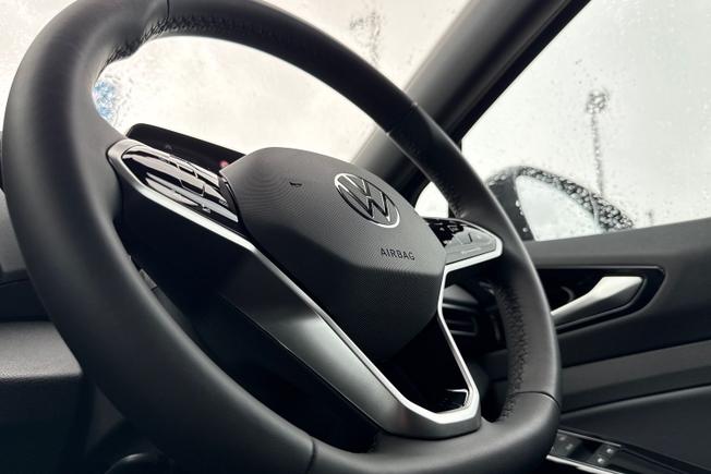VOLKSWAGEN Id.5 Photo 26