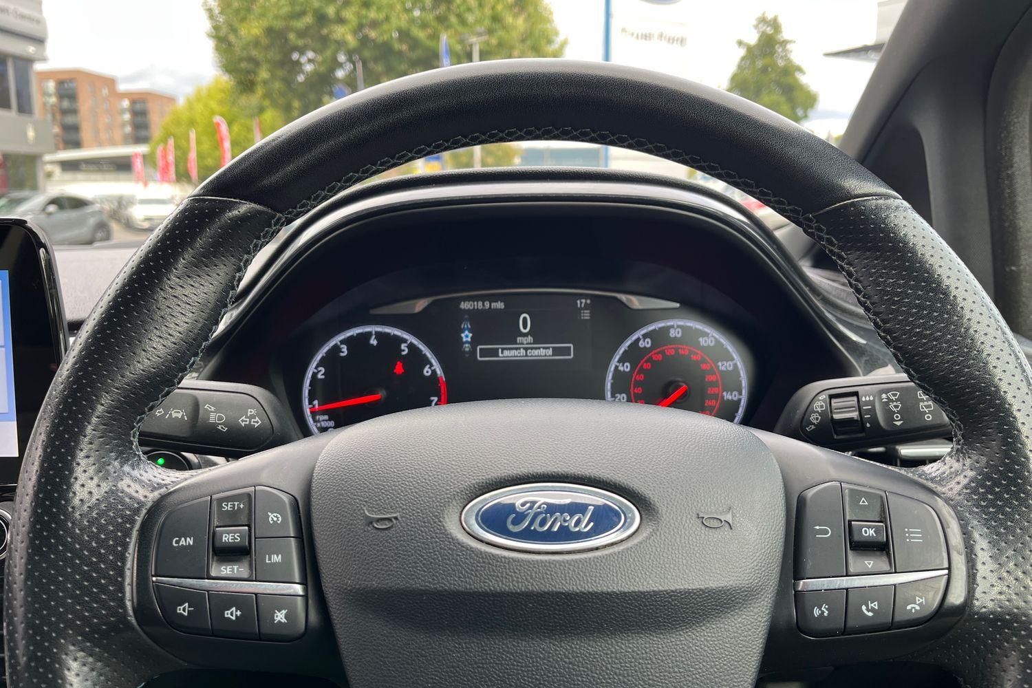Ford FIESTA Photo 22
