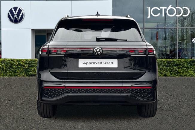 VOLKSWAGEN Tiguan Photo 7