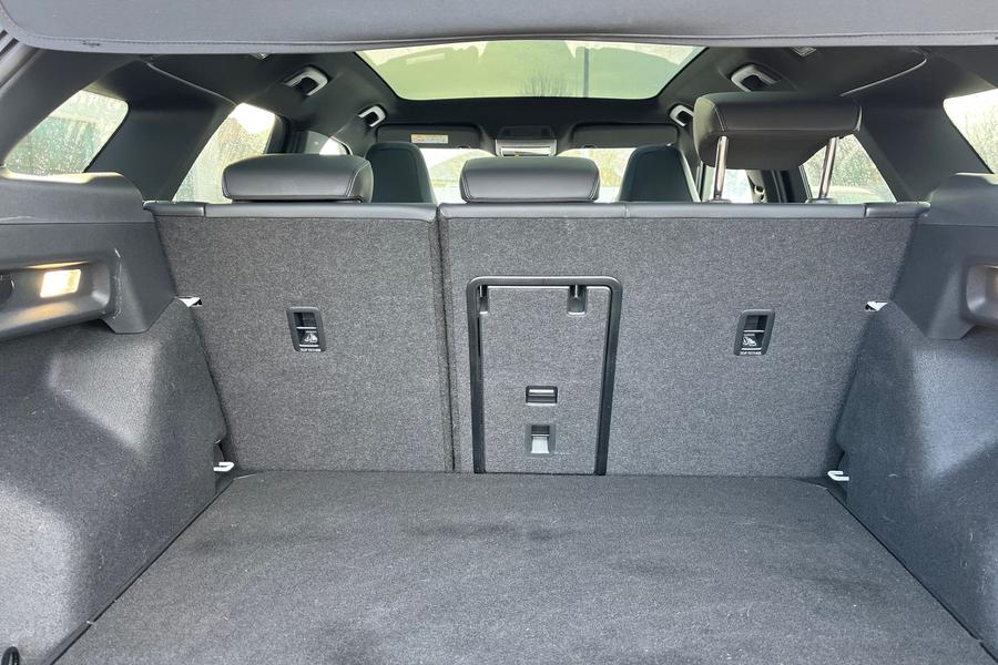 Ford Explorer Photo autoimg-ba91bb50daa4707cef8550f6bb9a850951616c5f.jpg