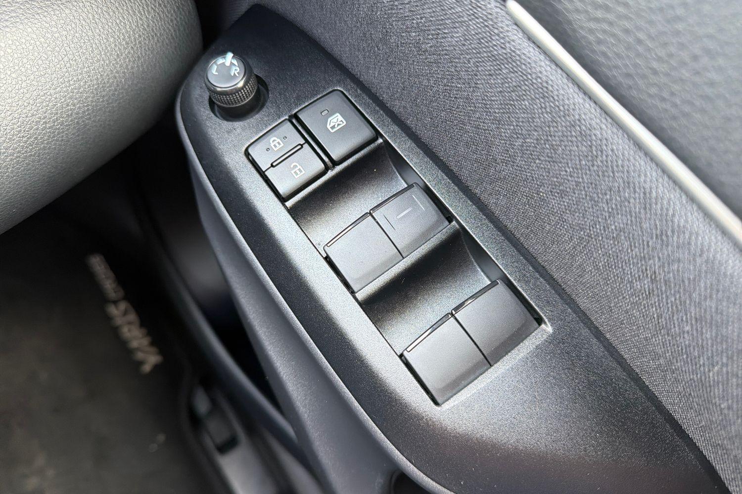 Toyota YARIS CROSS Photo 15