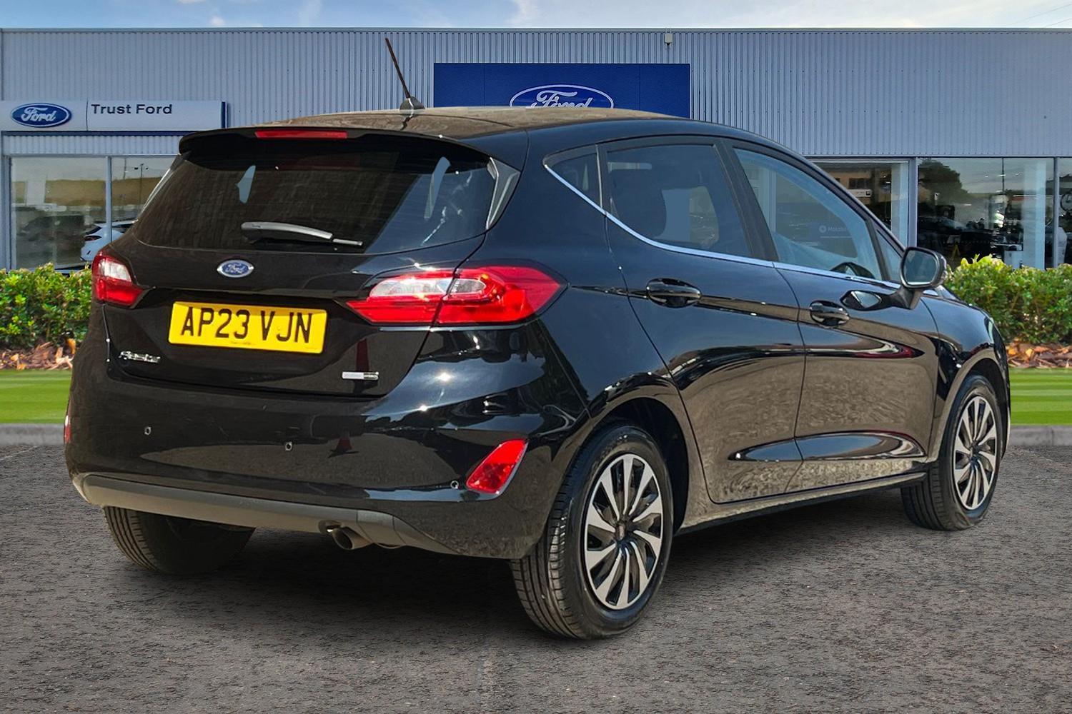 Ford FIESTA Photo 3