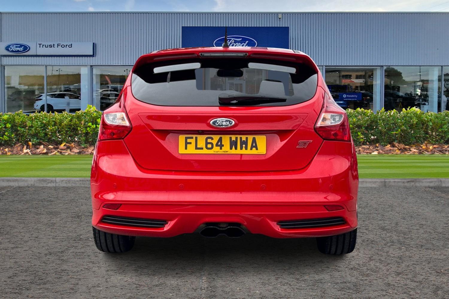 Ford FOCUS Photo 6