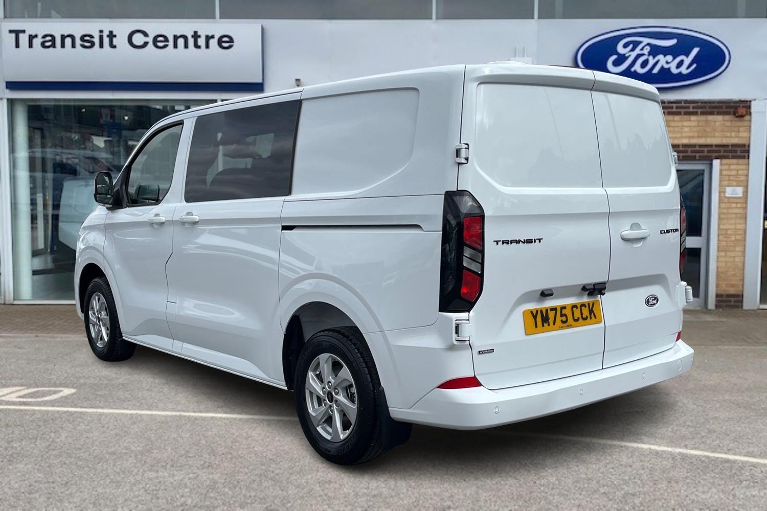 Ford TRANSIT CUSTOM Photo 1