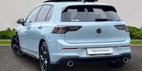 Volkswagen Golf Photo 2