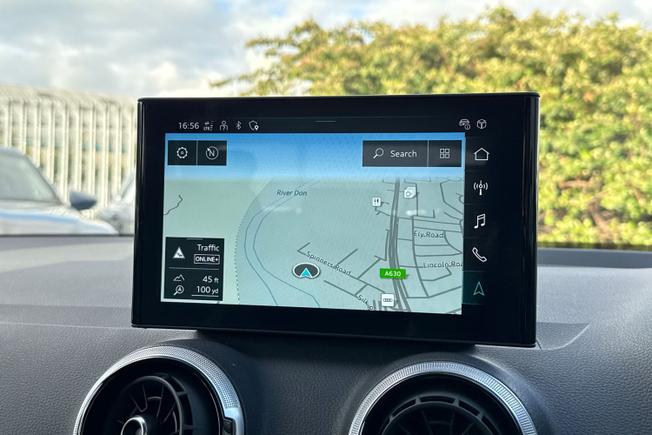 AUDI Q2 Photo 14
