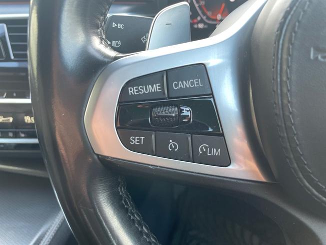 BMW 5 Series Photo 16