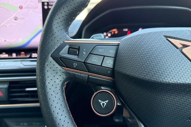 CUPRA Formentor Photo 16