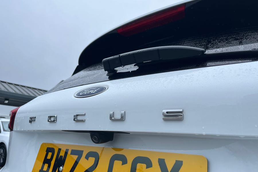 Ford FOCUS Photo autoimg-baa8fef5bd171b871ea4270c14a8ac0a908658e7.jpg
