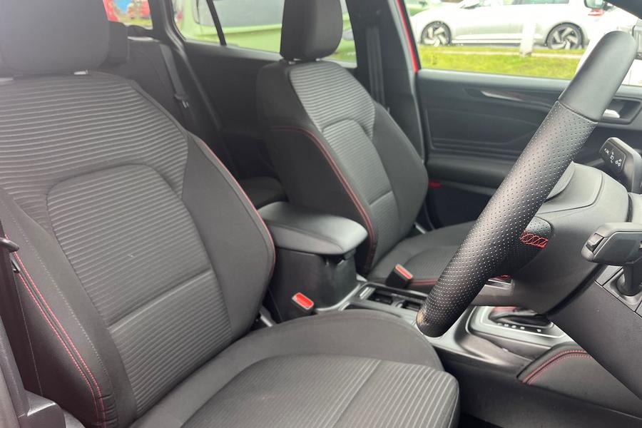 Ford FOCUS Photo autoimg-baa90e877c39da7b5e4fab703309a4d8ff89c10b.jpg