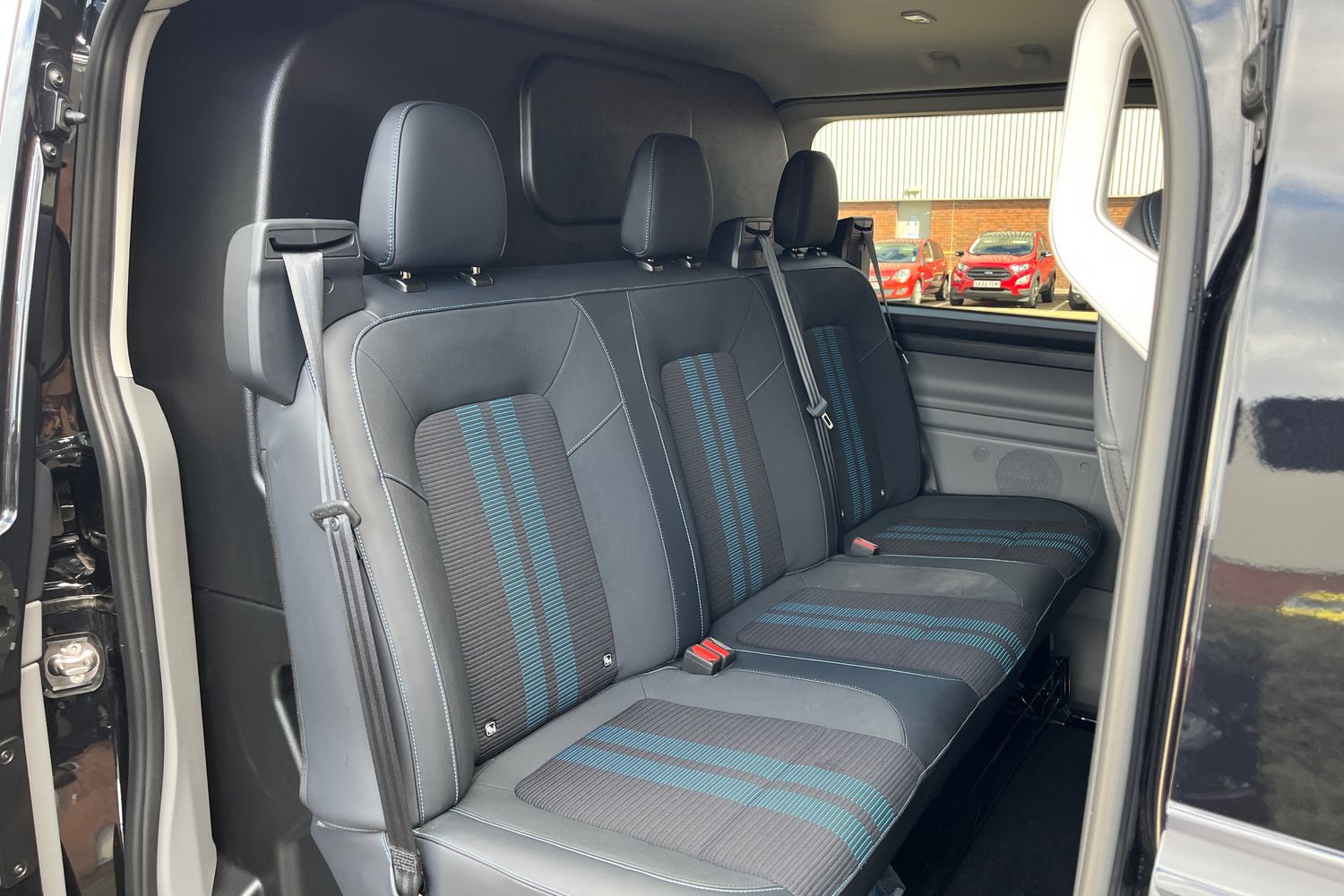 Ford TRANSIT CUSTOM Photo 26