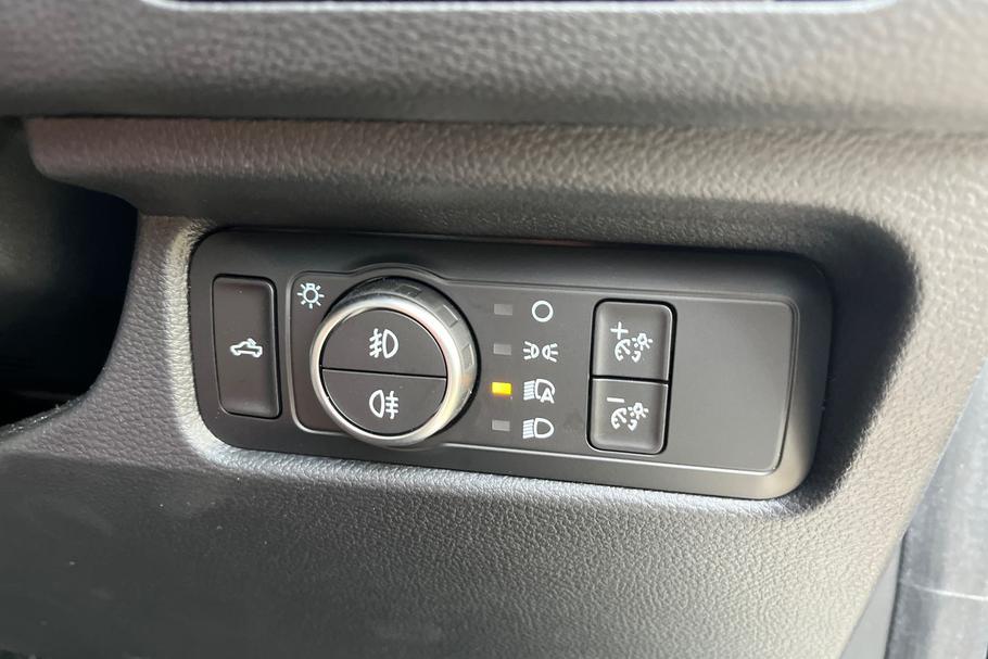 Used FORD RANGER YS25XOM 31
