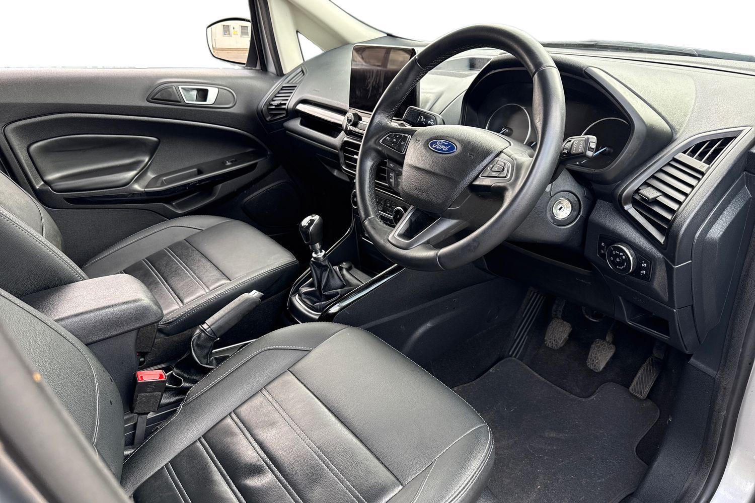 Ford ECOSPORT Photo 8