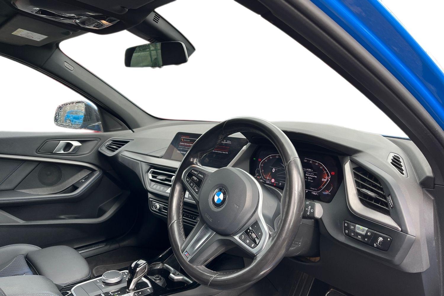 BMW 1 SERIES Photo 8