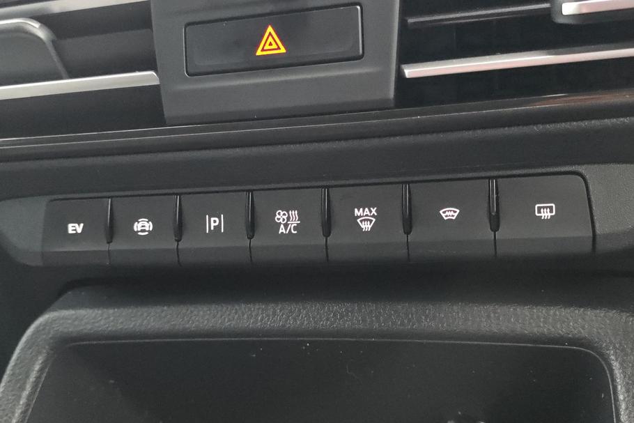 Used FORD TRANSIT CONNECT WR75JBE 34