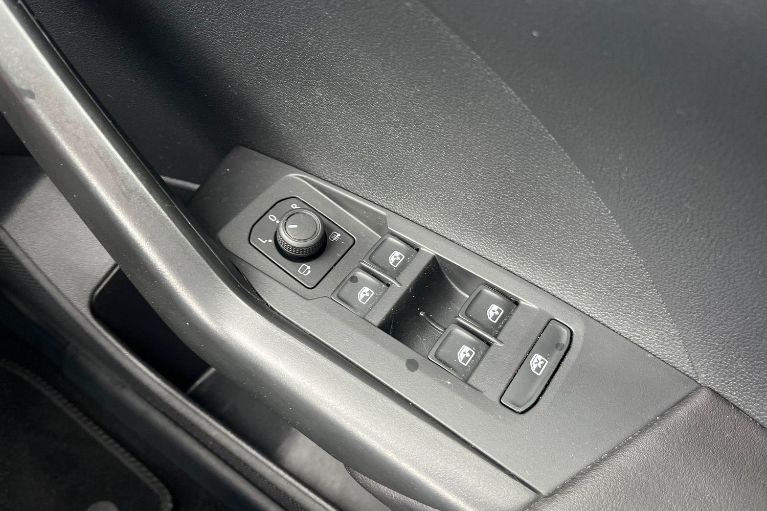 Volkswagen T-CROSS Photo 15