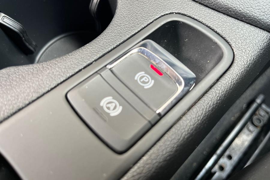 Audi Q3 Photo autoimg-bab3a49339a10af17897675f6ad9d8a1eeb200f8.jpg